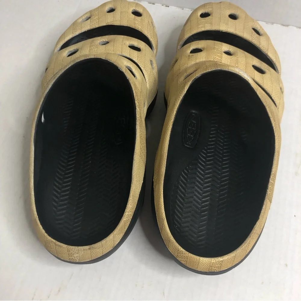 Keen Mules Yogui Arts Mens Size 11 Slip On Shoes Sandals